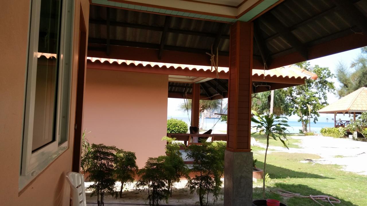 Koh Ngai Kaimuk Thong Resort Eksteriør bilde